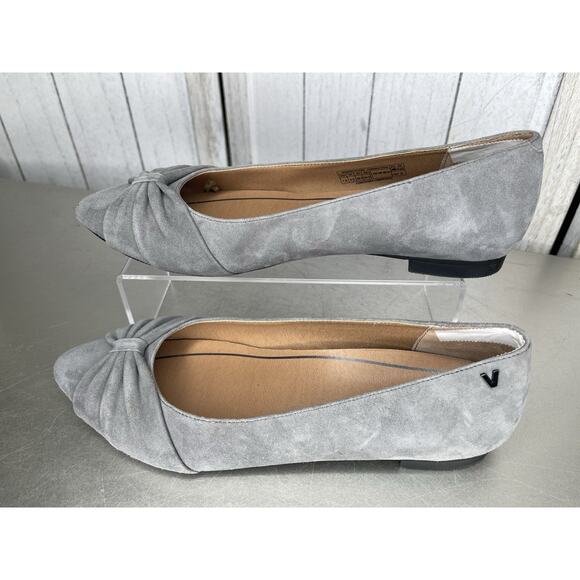 Vionic Gramecy Charcoal Suede Pointed Comfort Ballet Flats Bow Size 7.5 - Picture 1 of 8